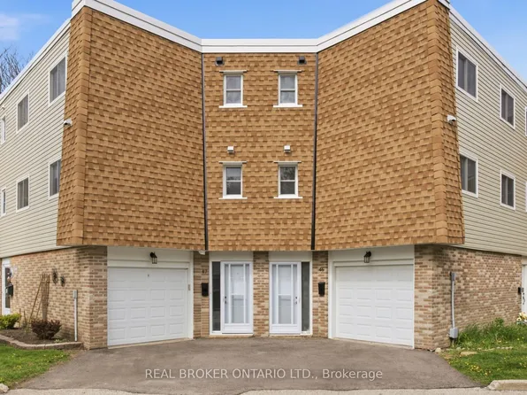 60 Elmsdale Dr #46, Kitchener, ON N2E 2G4