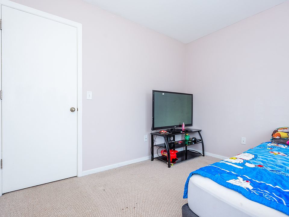 1st image of 20822 W Aspen Ct