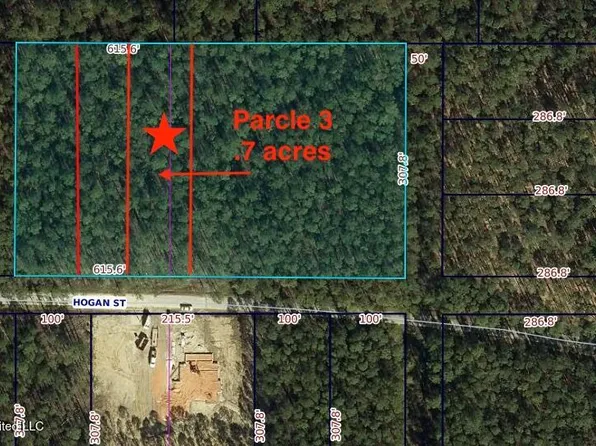 3 Hogan St, Waveland, MS 39576