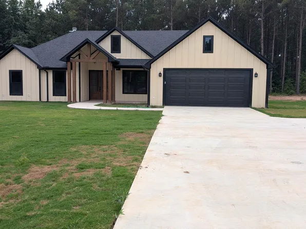 230 Stonebrook Ct, Gilmer, TX 75645