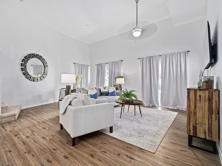 9415 Citrus Glen Pl — Photo 18