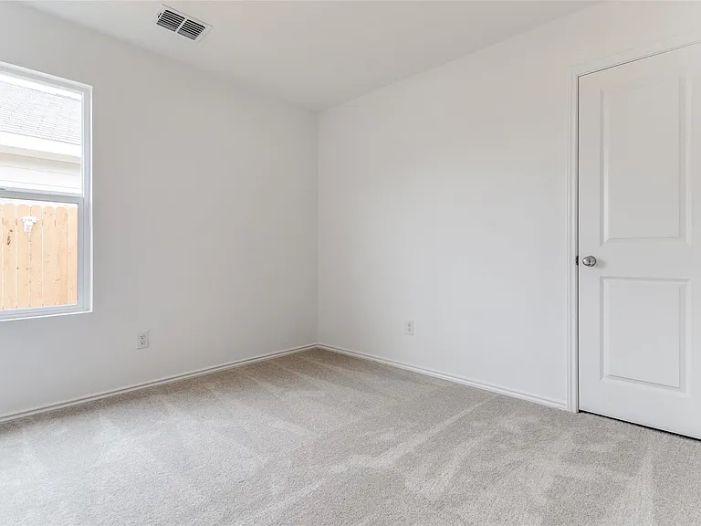 119 Sunflower St — Photo 10