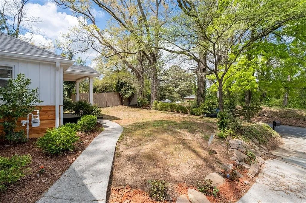 2 bed, 2.0 bath, 1042 sqft, $1,850 — Photo 4