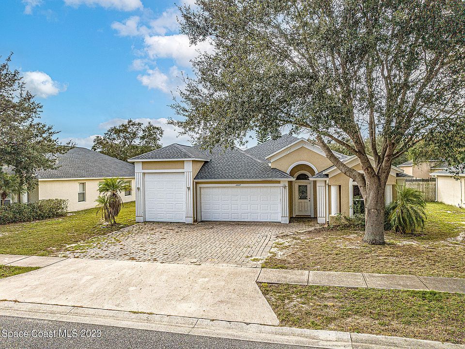 1st image of 4007 Foothill Dr