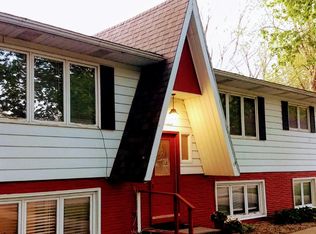 200 Dawn Dr APT D, Nashua, IA 50658