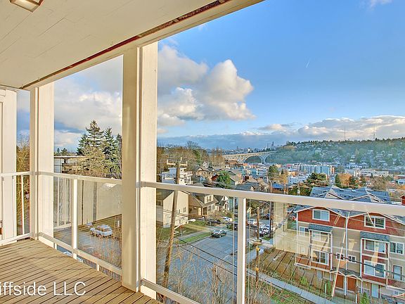 2nd image of 525 N Bowdoin Pl APT 303