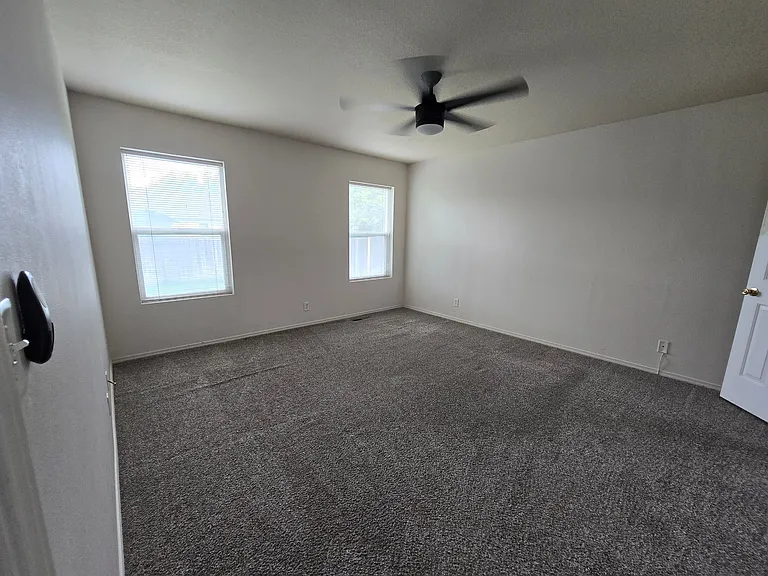 2911 Denise Ave — Photo 9