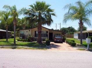 5535 Antigua Dr, Zephyrhills, FL 33541