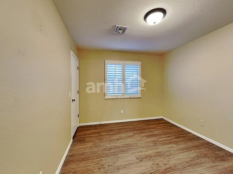 10143 W Preston Ln — Photo 14
