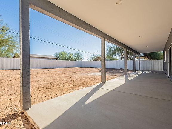 3rd image of 993 S LAWSON Drive
