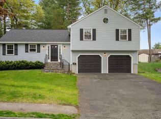 6 Mary Chilton Rd, Needham, MA 02492