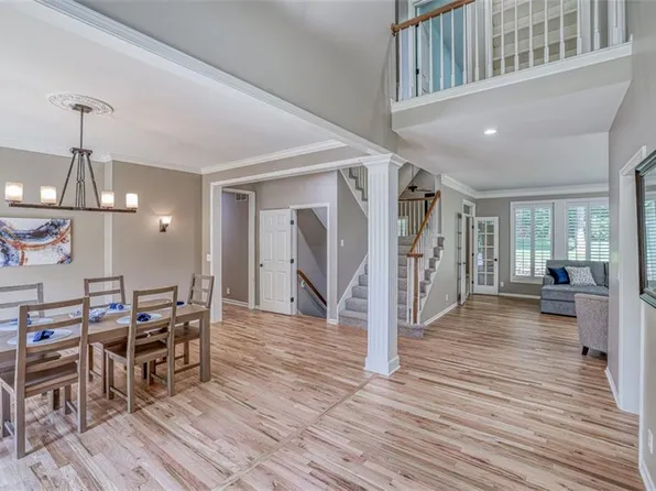 11207 W 140th Ter, Overland Park, KS 66221