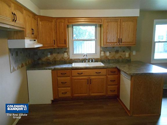 5th image of 1843 Parkland Way