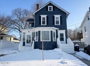 88 Elizabeth St, Keyport, NJ 07735
