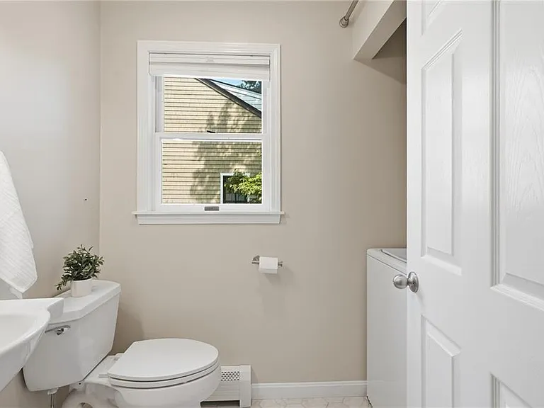 2 Lafayette Dr — Photo 14