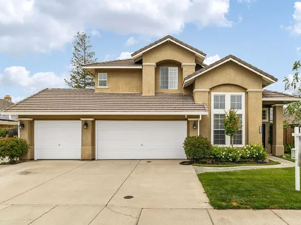 1635 W 4th St, Ripon, CA 95366