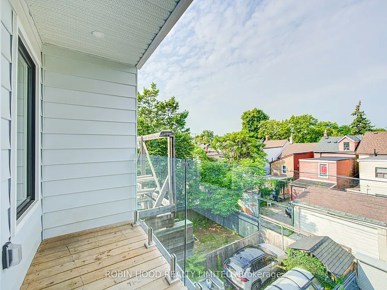 124 Robert St — Photo 14