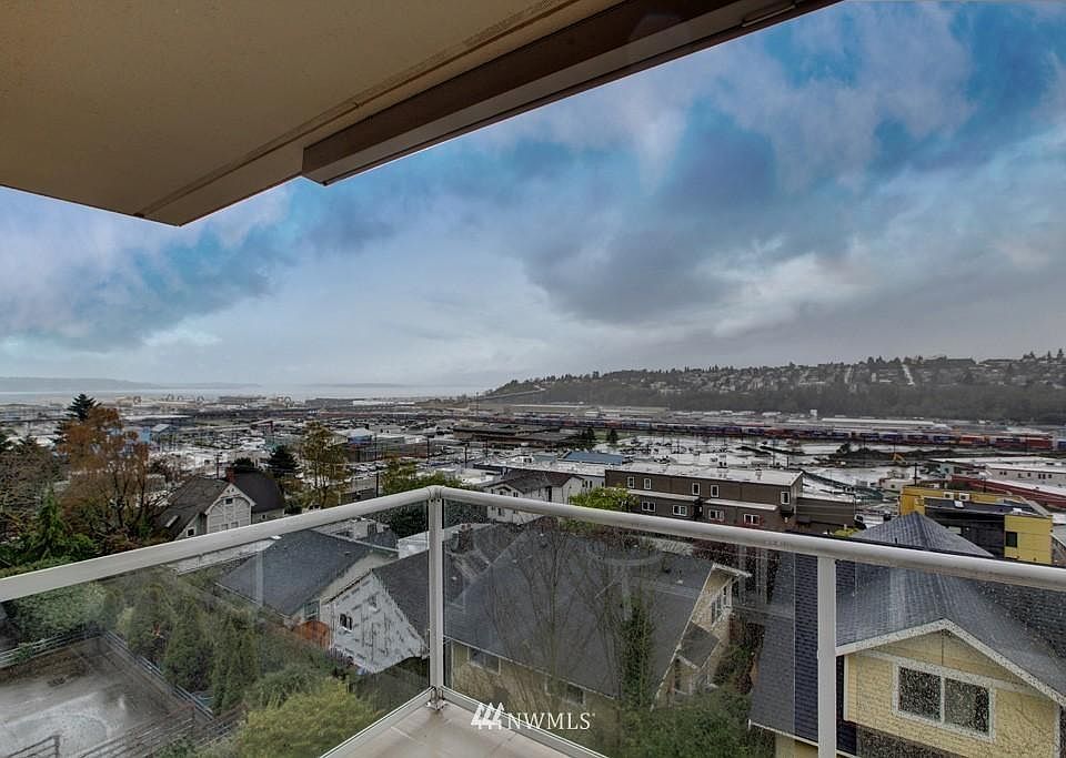 1st image of 2241 13th Ave W APT 302