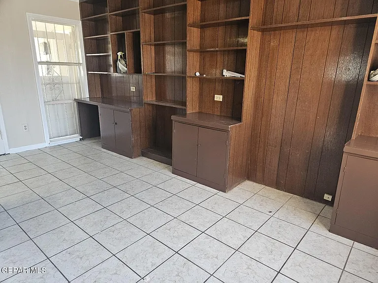 6423 Kiowa Ct — Photo 3