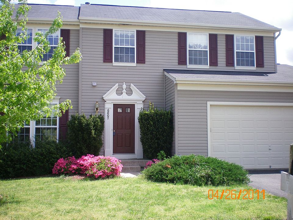 1st image of 6807 S Dewey Ct