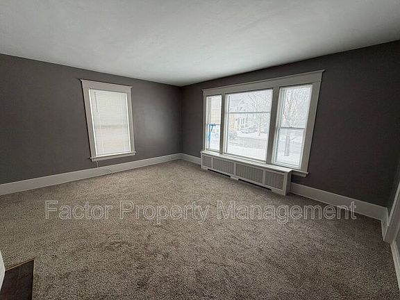 2nd image of 315 E Cherry St