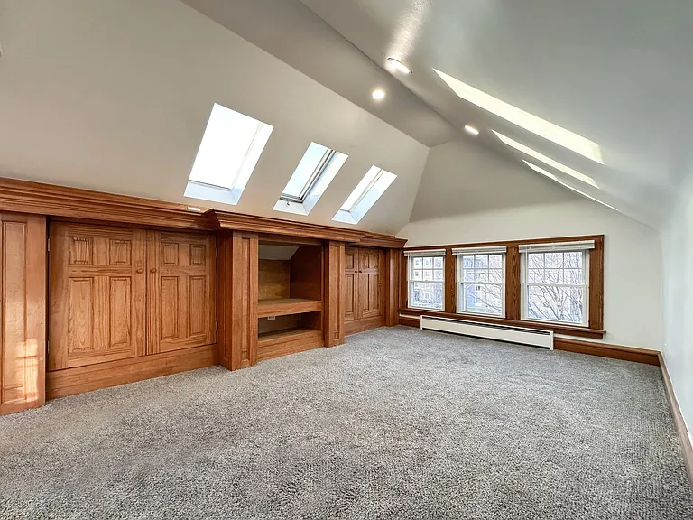 10525 Clifton Blvd #3 — Photo 3