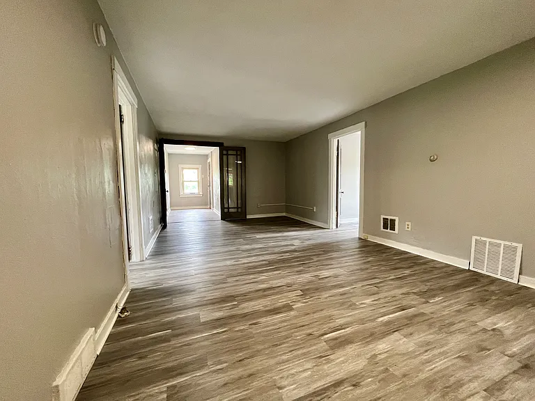 705 McGowan Ave #5 — Photo 7