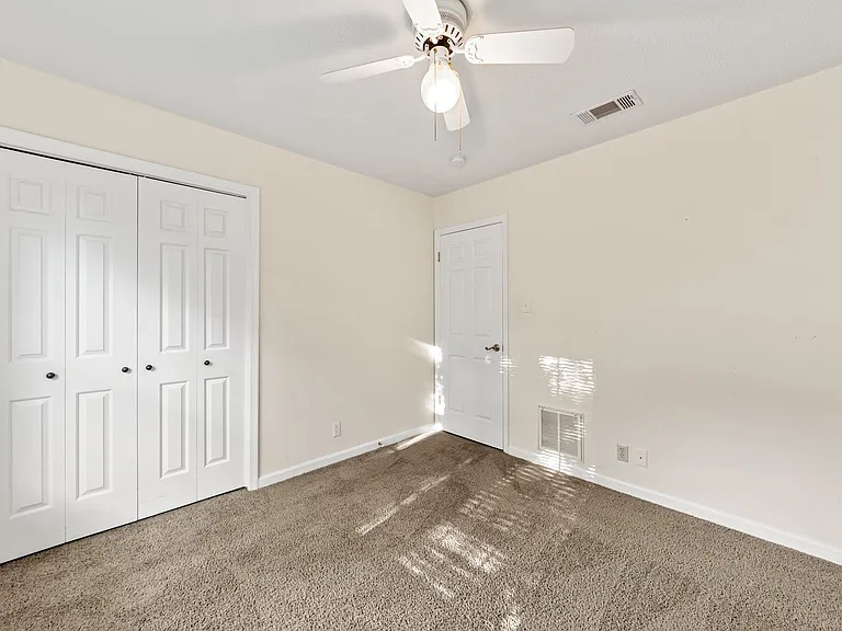 121 Lake Vis W — Photo 23