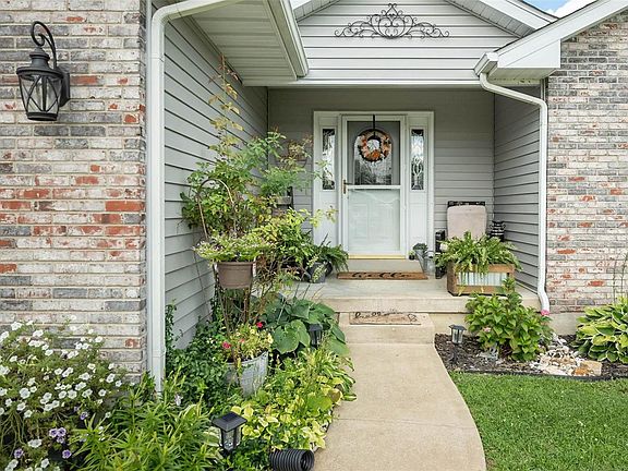 4th image of 1213 Shingle Oak Ct