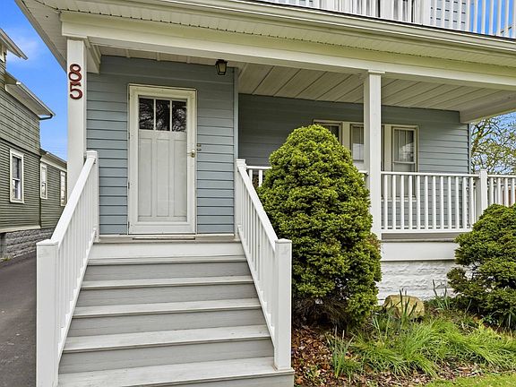 2nd image of 85 Carlyle Ave