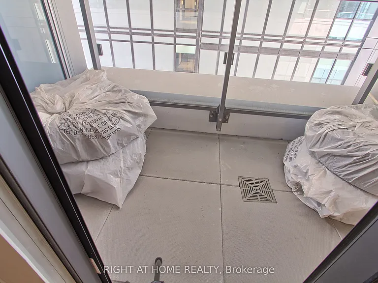 70 Princess St #312B — Photo 24