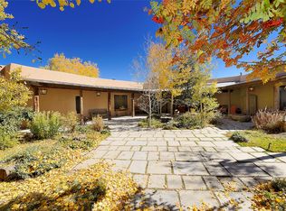 19 Double Arrow Rd, Santa Fe, NM 87505