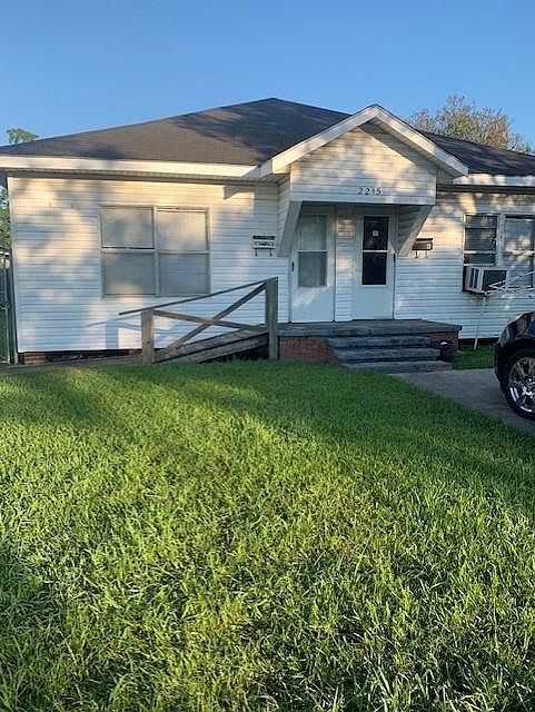 1st image of 2215 Thomas Blvd #A