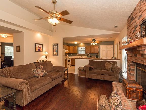 3rd image of 3625 Cambria Ct