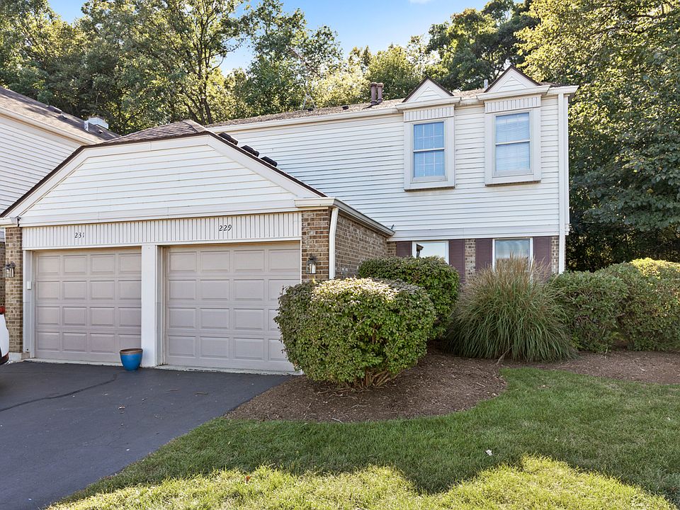1st image of 229 Auburn Ct #229
