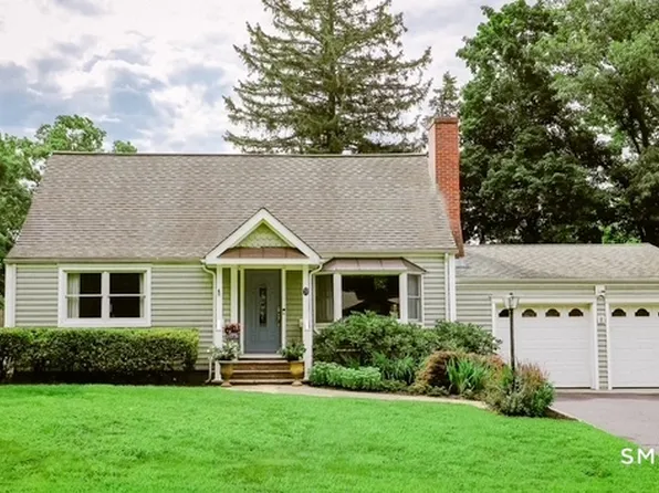 9 Wildwood Road, Fairfield, CT 06825