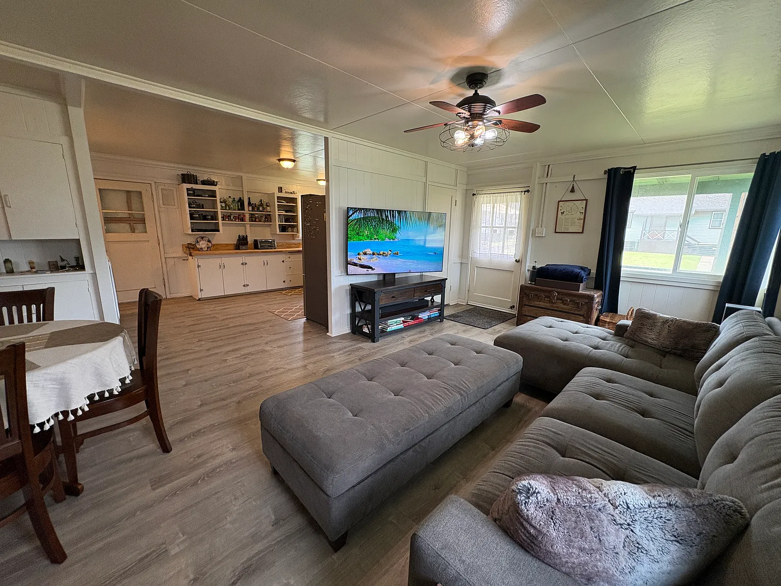 Caldwell Ave — Photo 4