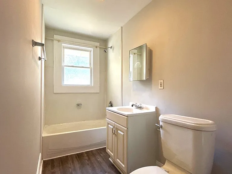 A0A69-904-906 Harrill Street — Photo 11