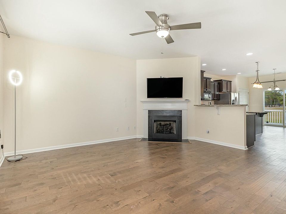 1st image of 15 Axum Rd