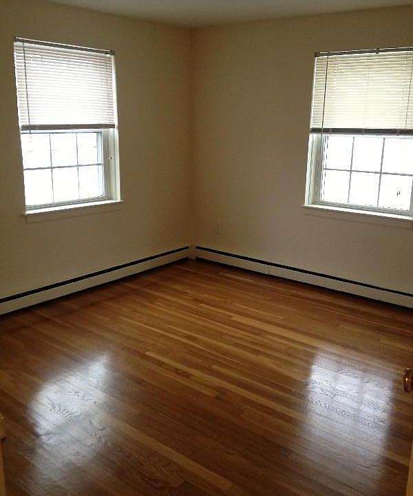 2nd image of 4 Menotomy Rd APT 6J
