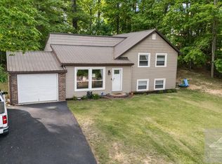 135 Bayberry Ave, Princeton, WV 24739
