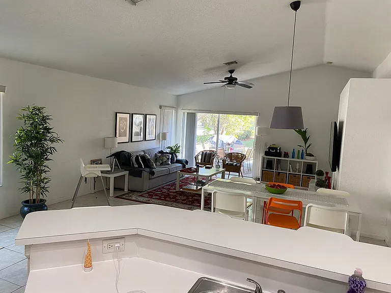 1205 Canary Island Dr — Photo 10