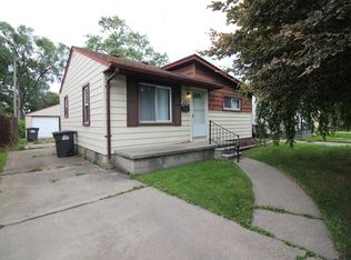 6037 Huron St, Taylor, MI 48180