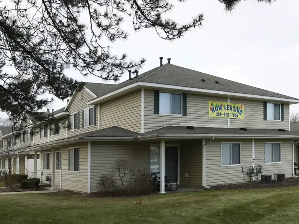Emerald Pointe