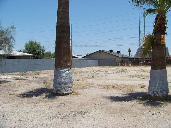 2nd image of 1019 S Montezuma Ave