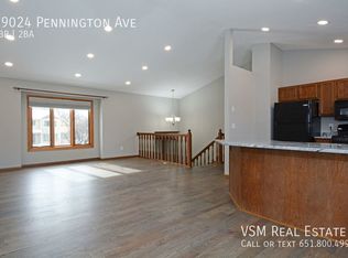 19024 Pennington Ave, Eden Prairie, MN 55346