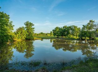1528 County Road 306, Lexington, TX 78947