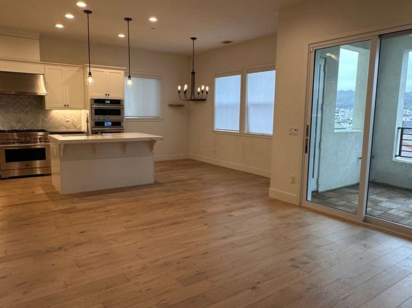 156 Harvest St