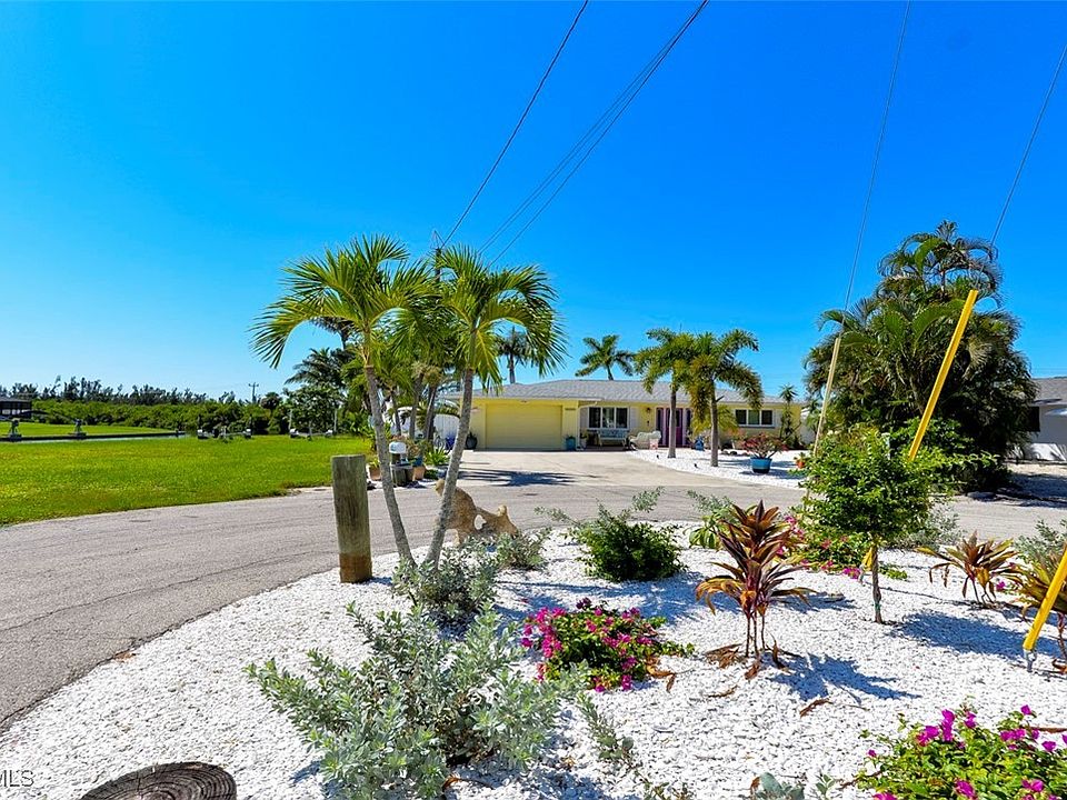 12082 Moon Shell Dr, Matlacha Isles, FL 33991 | Zillow