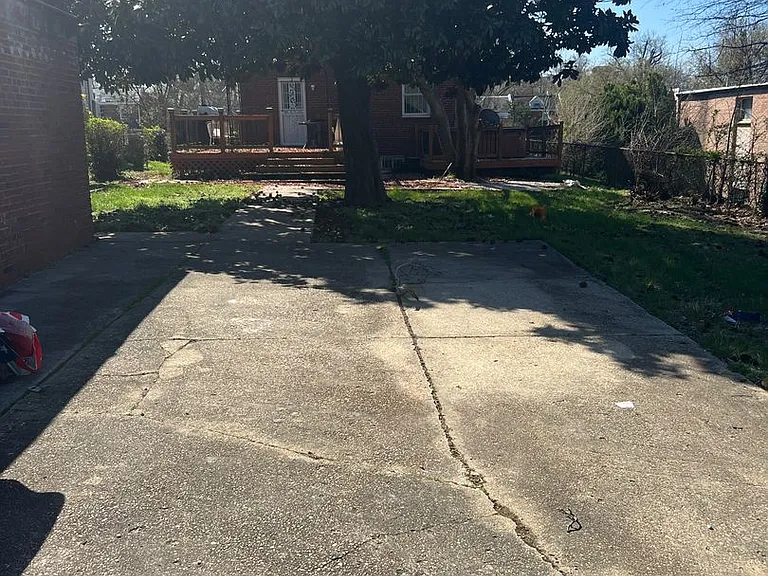 5032 E Capitol St NE — Photo 33